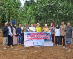 2 Istri Mantan Gubernur Sumbar Fasilitasi Donatur Pembangunan Hunsela bagi Korban Banjir Bandang Batu Busuk