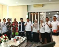 MLF-4 Serba 100 di Momen Peringatan 100 Tahun Jam Gadang