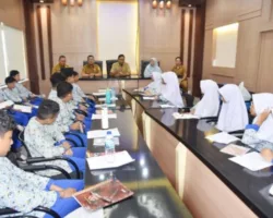 Kunjungi Dinas Kominfo, Puluhan Murid SMP NIBIIS Dibekali Bijak Bermedia Sosial