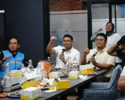 PLN Icon Plus Pastikan Kesiapan Operasional, Direksi Tinjau Kantor Gandul Saat Siaga Nataru