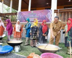 Bundo Kanduang se-Kota Pariaman “Marandang” Peduli Bencana Sumbar