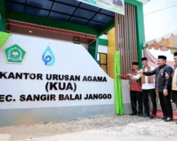 Gedung Baru KUA Sangir Balai Janggo Diresmikan, Wabup Yulian Efi: Perkuat Pelayanan Keagamaan dan Ketahanan Keluarga