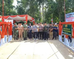 Bupati Welly Suhery Resmikan Pemakaian Jembatan Bailey Sungai Lasi Nagari Muaro Tais