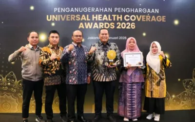 Wako Pariaman Yota Balad Terima Penghargaan UHC Awards 2026