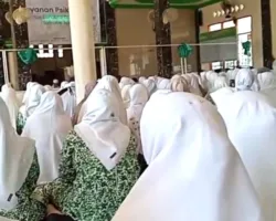 Ratusan Jamaah Padati Batu Busuk Berzikir, Warga Pauh Panjatkan Doa dan Perkuat Kebersamaan