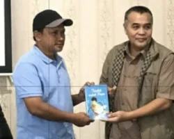 Firdaus Abie Berbagi di Disdikbud Agam: Menyalakan Literasi Mencerdaskan Anak Negeri