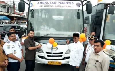 Rute DAMRI Padang Aro–Pelompek Resmi Dibuka, Khairunas: Konektivitas Terbuka, Peluang Ekonomi Baru Tumbuh