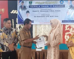 Hangat dan Penuh Harap, Estafet Kepemimpinan di SMAN 11 Padang