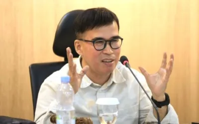 Desentralisasi Korupsi