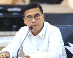 Politik Demokrasi Kejahatan Berencana Lima Tahunan: Antara Pencitraan dan Ilusi Kerakyatan