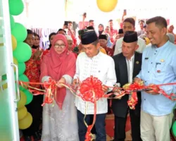 Mengabdi untuk Sesama, Wakil Ketua DPRD Evi Yandri Rajo Budiman Resmikan Klinik Syakura Medica LDS di Rimbo Tarok