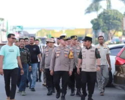 Wako Ramadhani Tinjau Penataan Parkir di Pasar Raya Solok