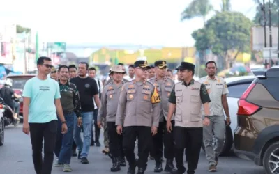 Wako Ramadhani Tinjau Penataan Parkir di Pasar Raya Solok