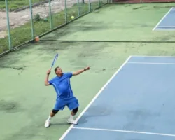 Walikota Yota Balad Buka Pertandingan Tenis Eksekutif 2026 di Pariaman