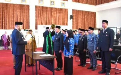 Walikota Fadly Amran Lantik Empat Pejabat PTP, 50 Kepala Sekolah, Sonny jadi Inspektur, Bobby Kadis P3AP2KB