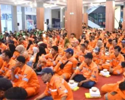 Agar Padang Bersih Selama Lebaran, “Pasukan Oranye” Tidak Libur