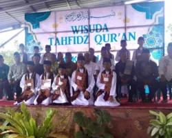 Wabup Risnaldi Ibrahim Hadiri Wisuda Tahfidz Al-Qur’an di Masjid Babul Khairat