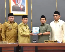 Rapor Hijau 2025: IPM dan Ekonomi Melejit, Padang Jadi Kota Terbersih Sumatera