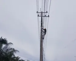 Perkuat Konektivitas Digital, PLN Icon Plus Lakukan Pemeliharaan Jaringan Fiber Optik di Siak, Riau