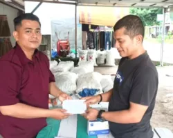 Kasrianto Salurkan Zakat Mal untuk Masyarakat Nagari Koto Dalam Selatan