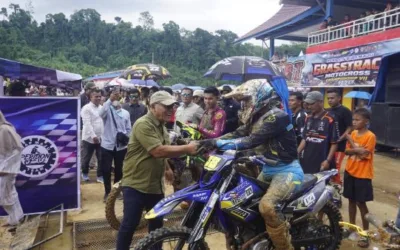Grasstrack Motocross Championship VII 2026 Digelar, Bupati Yulianto: Pasbar Siap Cetak Crosser Nasional
