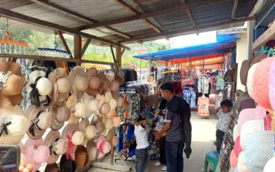 UMKM Pantai Air Manis Panen Rezeki Saat Libur Lebaran