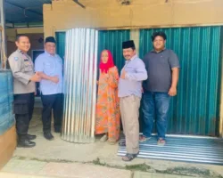 Angin Kencang dan Hujan Lebat Rusak Sejumlah Rumah di Sungai Dareh, Pemnag Salurkan Bantuan