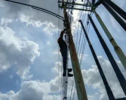 Pastikan Jaringan Tetap Optimal, PLN Icon Plus Lakukan Pemeliharaan Jaringan Fiber Optik di Dumai Barat, Riau