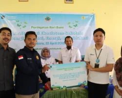 Peringati Hari Bumi, PLN Icon Plus Wujudkan Sekolah Sehat Melalui Revitalisasi Sanitasi dan Energi Bersih di SMPN 21 Kota Pekanbaru