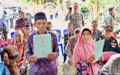 Tangis Syukur Mbah Tupon: Akhir dari Perjuangan Panjang Melawan Mafia Tanah