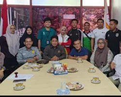 Ketua KONI Sumbar Lepas Kontingen PABSI ke Kejurnas Angkat Besi Senior 2026