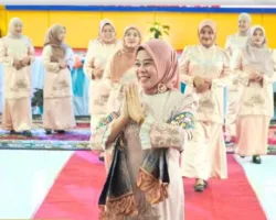 DWP Solsel Launching Baju Kurung Bermotif Rumah Gadang, Gaungkan Semangat Kartini