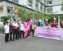 Wawako Elzadaswarman Lepas Pawai Ta’aruf Siswa SDS IT IPHI Payakumbuh