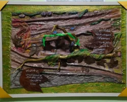 Review Lukisan Tangan Canting Puji Wilujeng dalam “TANAH YANG TERLUKA”