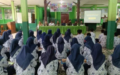 Jaksa Masuk Sekolah Hadir di SMPN 11 Padang, Perkuat Edukasi Hukum bagi Pelajar