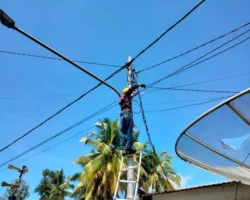 Tingkatkan Stabilitas Jaringan Internet, PLN Icon Plus Lakukan Pemeliharaan Jaringan Fiber Optik di Padang Pariaman