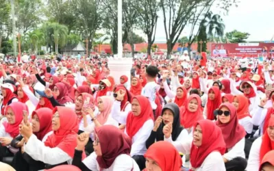 Meriah, Ribuan Warga Padang Padati Jalan Santai dan Senam Massal Gebu Minang