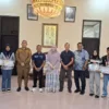 Lisda Hendrajoni Sambut Atlet Tinju Pessel dari Kejurda Pertina Cup Sumbar 2026