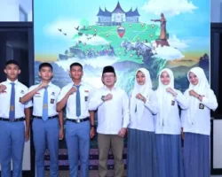 Zulmaeta Lepas Enam Calon Paskibraka ke Provinsi, Target Tembus Nasional