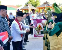 Khatam Al-Qur’an Majelis Bundo Kanduang Panampuang Malaysia dan Jamaah “One Day One Juz” Surau Ka’bah