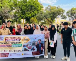 Prodi Teknik Informatika Universitas Abdurrab Gencarkan Sosialisasi di Car Free Day Pekanbaru
