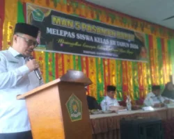 Kakan Kemenag Thomas Febria Hadiri Pelepasan Siswa MAN 5 Pasaman Barat