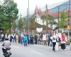 Dari Balai Kota Menuju PDIKM, Jalan Sehat ASN Penuh Kebersamaan