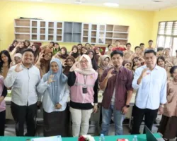 Dukung SDM Unggul, PLN Icon Plus Hadirkan Pelatihan Pemasaran Digital dan Bantuan Alat Pertanian di SMKN 8 Pekanbaru