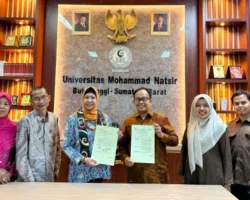 Universitas Mohammad Natsir Resmi Gandeng IMLF-4, Perkuat Literasi Global di Bukittinggi