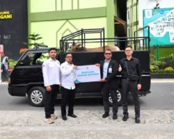Melalui Program Kepeduliaan Sosial, BSI Serahkan Sapi Qurban kepada UIN Sjech M. Djamil Djambek Bukittinggi