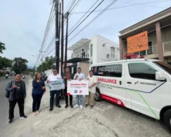 Rico Alviano Salurkan Bantuan 1 Unit Ambulance Gratis untuk Yayasan Pendidikan di Kota Padang