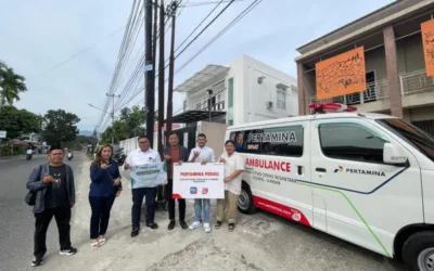 Rico Alviano Salurkan Bantuan 1 Unit Ambulance Gratis untuk Yayasan Pendidikan di Kota Padang