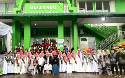 Khatam Al-Qur’an dan Wisuda Iqra ke-1 TPQ/TQA Masjid Raya Tasykurun Berlangsung Meriah