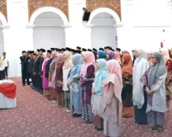 Wako Ramlan Lantik 30 Pejabat Administrator dan Pengawas serta 23 Kepala Sekolah